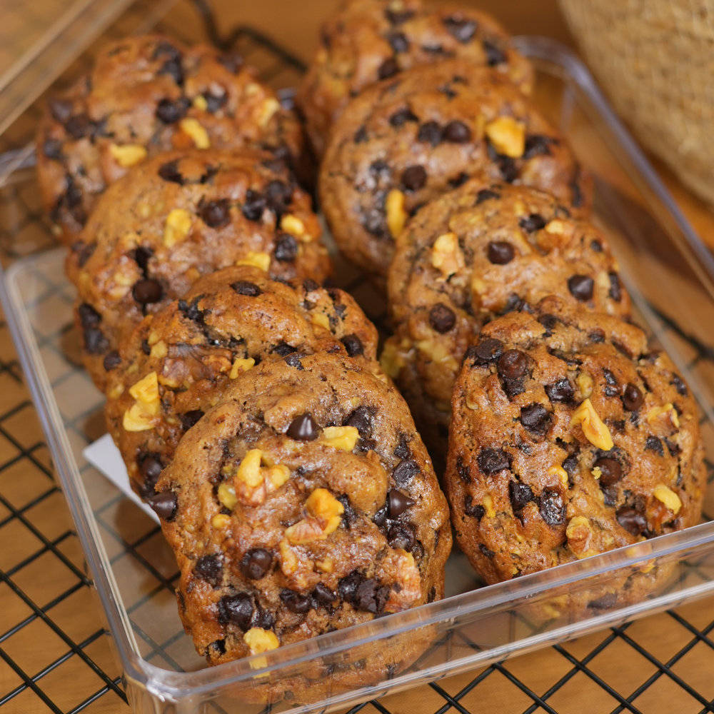 Walnut Chocolate Chip Soft Cookies (±100g) - Image 4